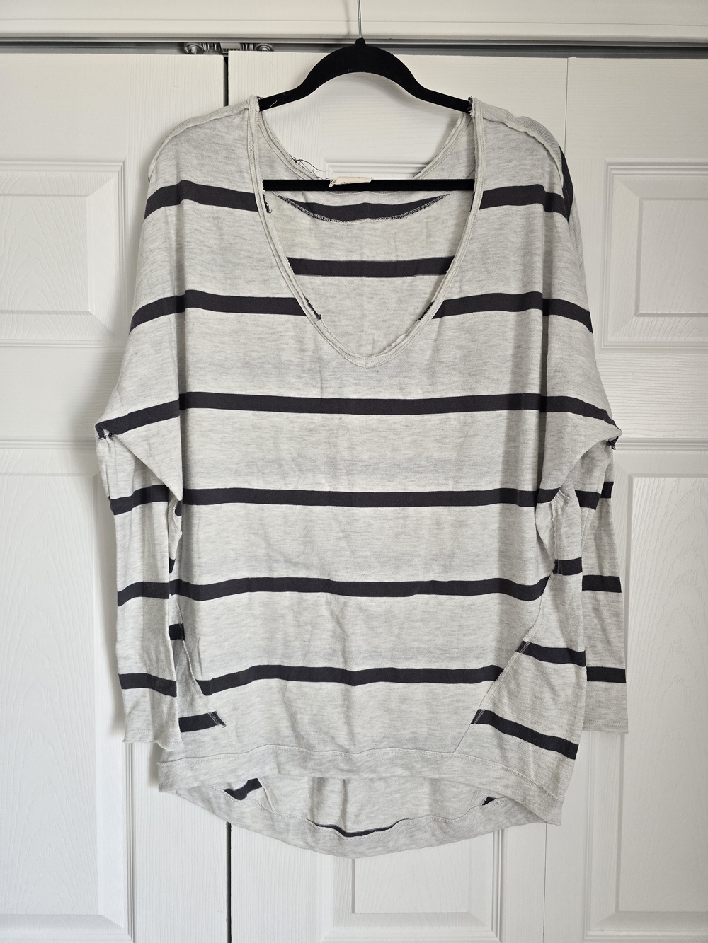 We the Free Striped Scoop Neck Women's Top - Light Gray and Black